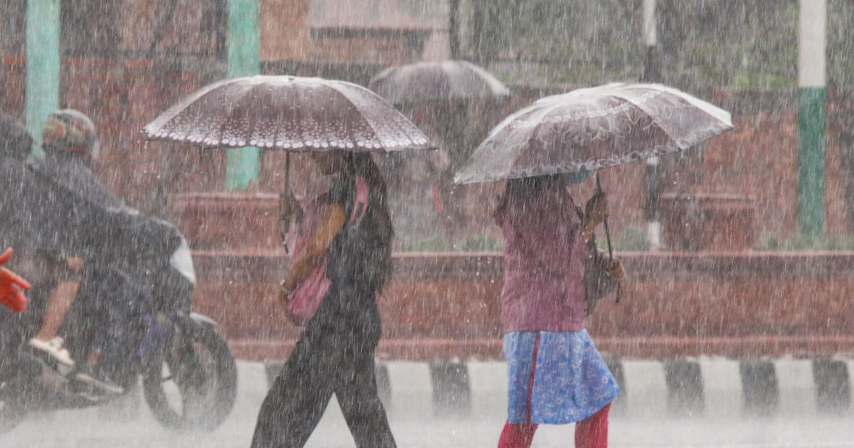 मौसमविद् भन्छन्– आज रातिदेखि भोलिसम्म धेरै ठाउँमा भारी वर्षा हुन सक्छ
