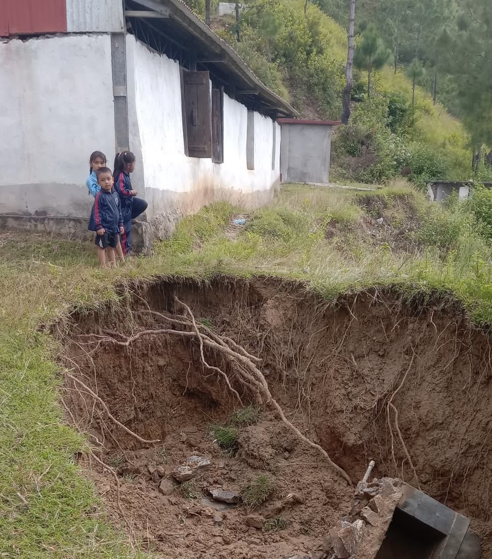 बिपद्को नौँ दिनहुँँदा पनि पाँचथरमा राहत वितरण भएन