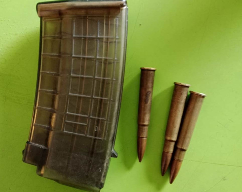 झापाबाट लुटिएका १६ थान हतियार र १० हजार राउण्ड गोली अझै भेटिएन