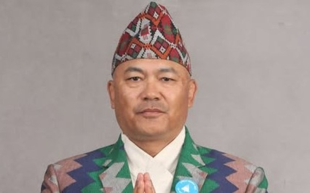 ताप्लेजुङमा रास्वपाको उम्मेदवार इन्जिनियर वीरेन्द्र श्रेष्ठ